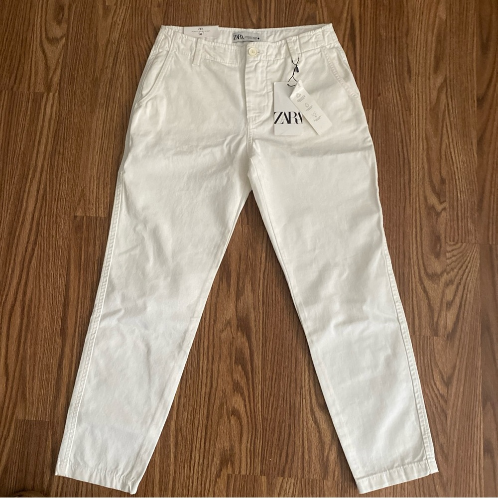 ZARA the chino pants in white color relaxed fit mid waist slim leg Sz 4